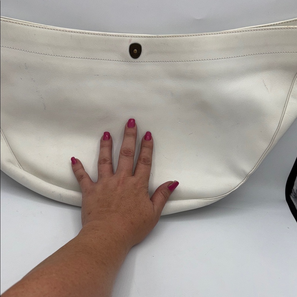 Calvin Klein Cream XL Hobo Bag with Gold Bronze Chain Strap - Picture 14 of 14